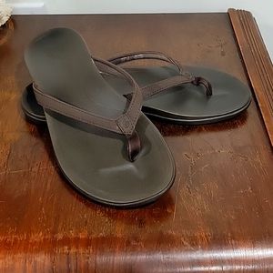 Brown Olukai Flip-flops 8